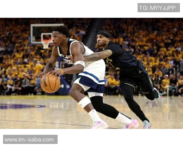 爱德华兹表现出色17投6中贡献20分6篮板6助攻3抢断1盖帽助球队夺胜